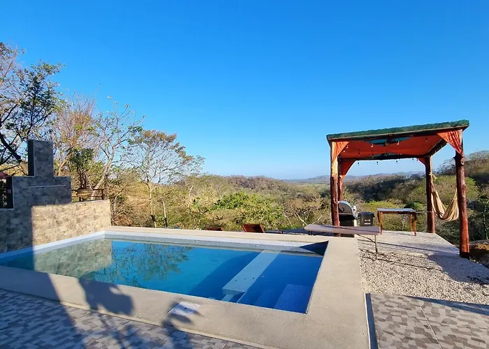 Pinilla Highlands Oasis Near Avellanas